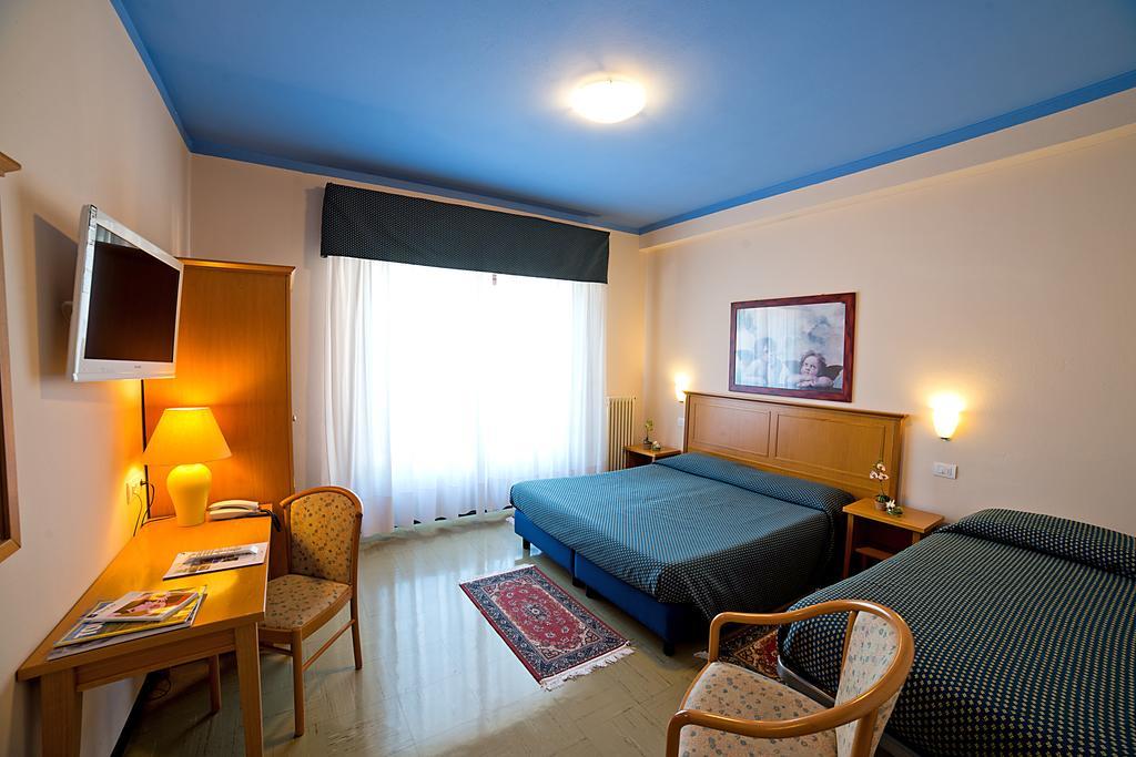 Hotel Europa Porlezza Luaran gambar